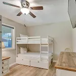 Walk To Gulf Tranquil Home With Yard In Pcb!